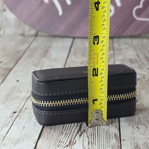 Tom Ford Leather Lipstick case - Picture 6 of 8